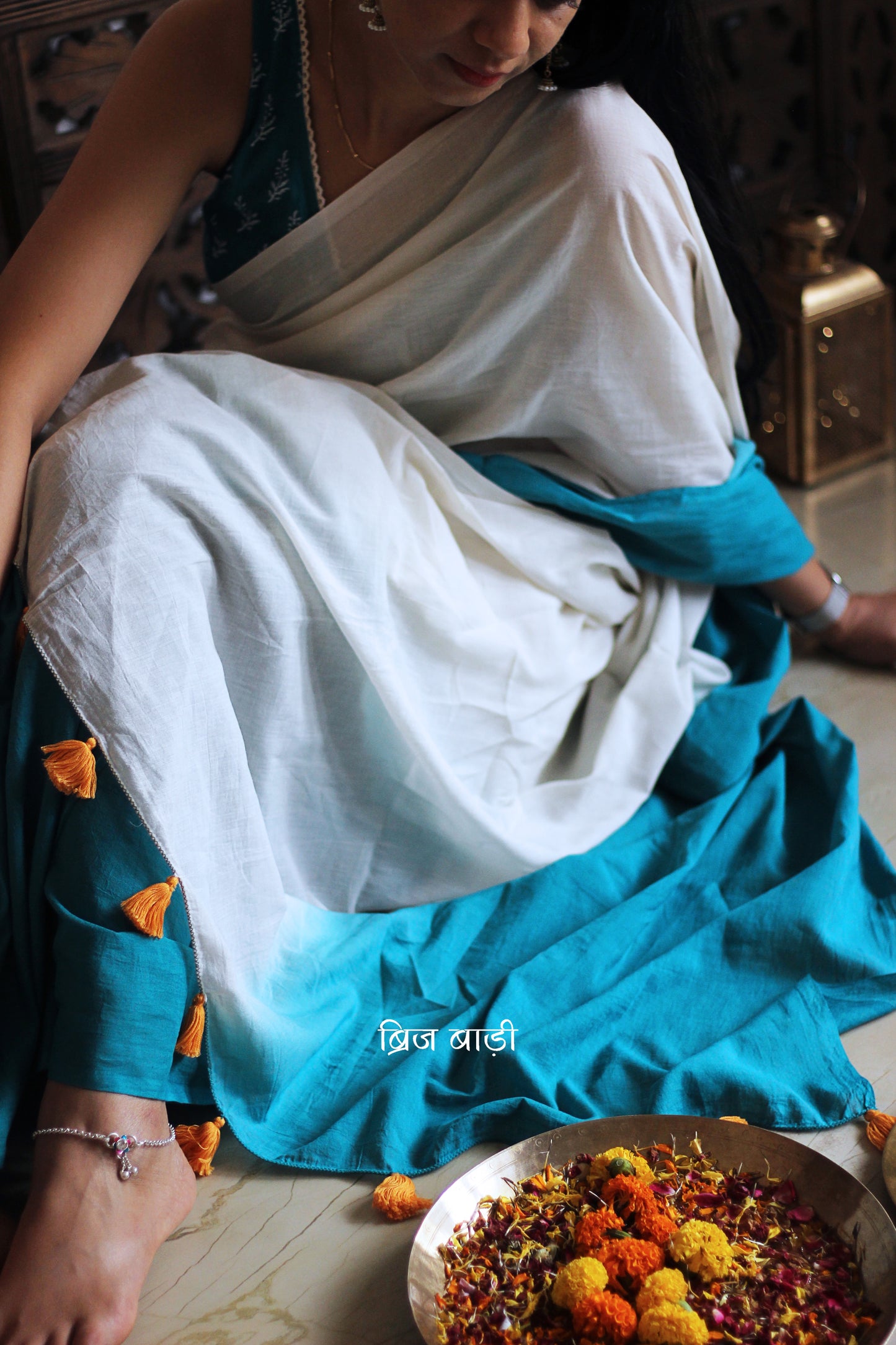 HARINI- Handcrafted Mulmul Saree