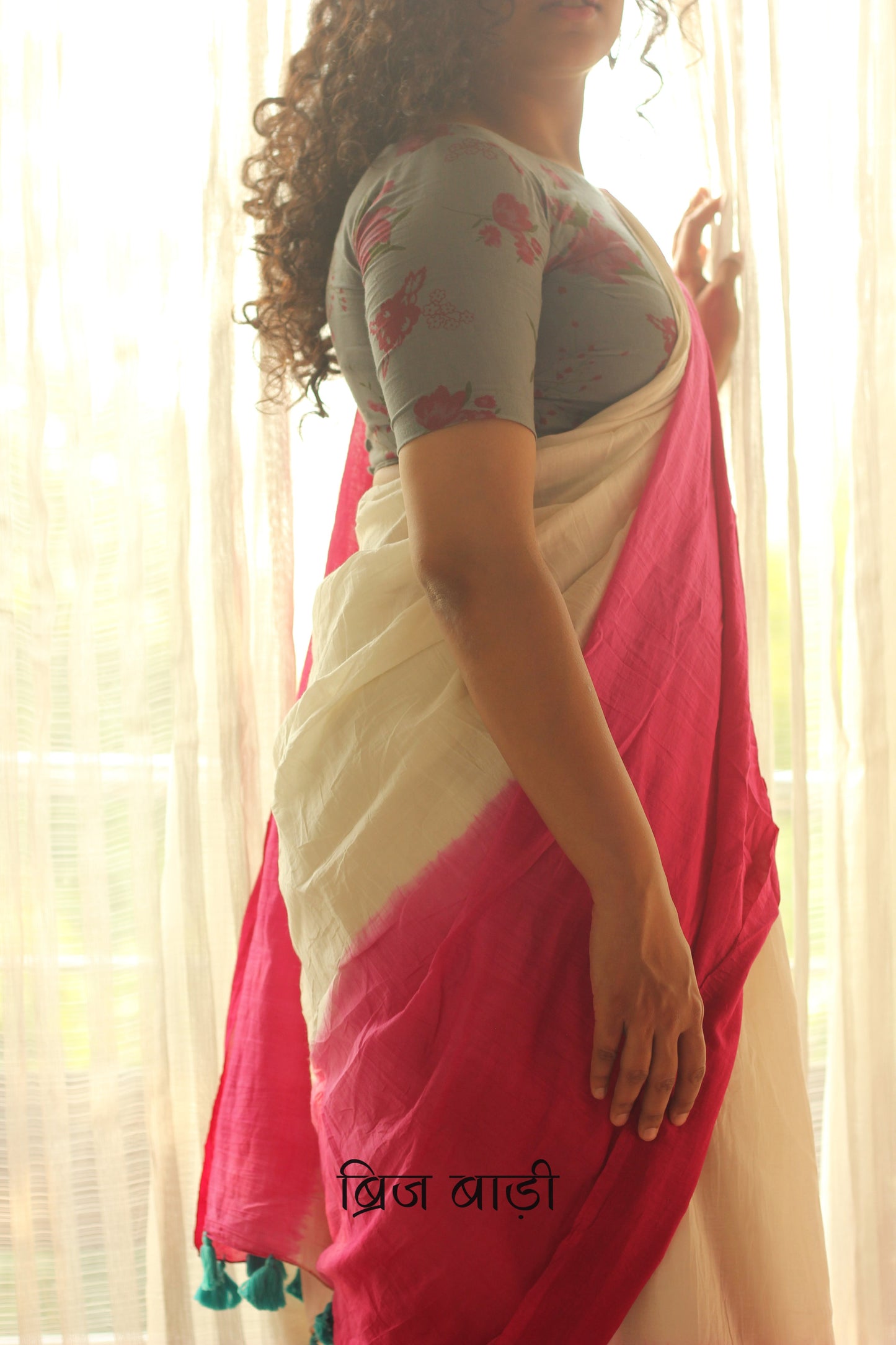 HARINI- Handcrafted Mulmul Saree