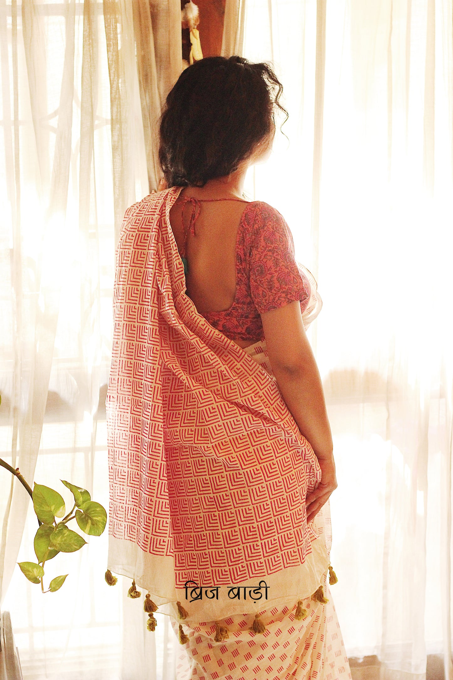 MOGRA- Handcrafted Mulmul Saree