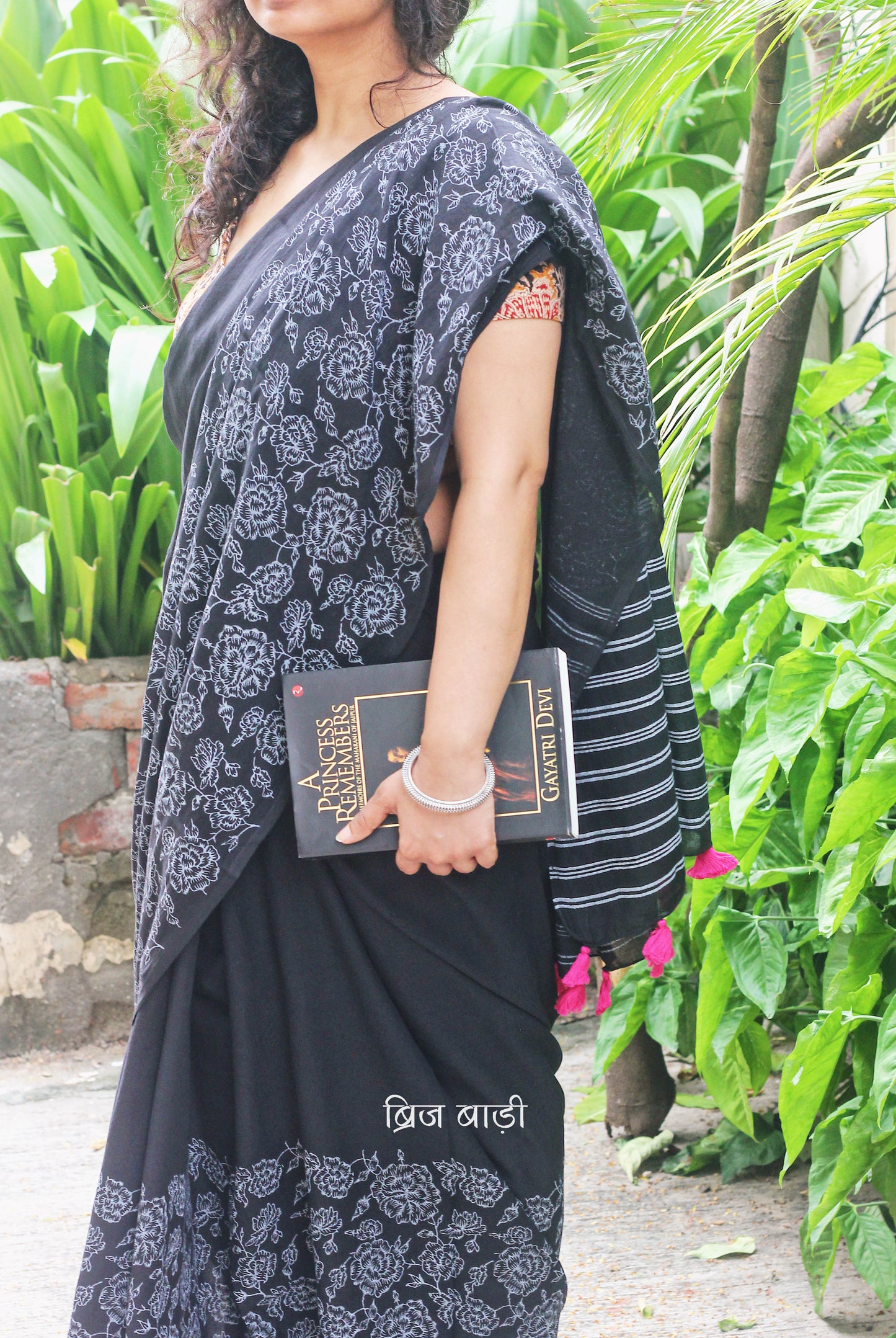 NOOR- Handcrafted Mulmul Saree